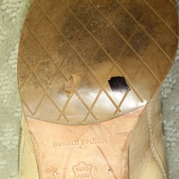 Donald J Pliner Women's 7.5M Light Tan Strappy 3" Stacked Heels - Picture 7 of 7